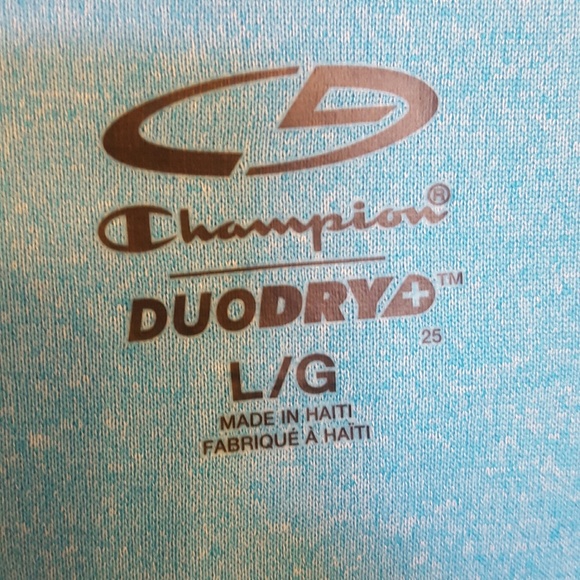 Champion Men Duo Dry Large Light Workout Shirt! - Picture 2 of 3